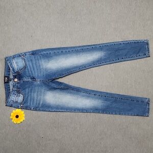 IRIS Juniors Curvy High Rise Super Skinny Leg Light Wash Denim Jeans Jeggings
